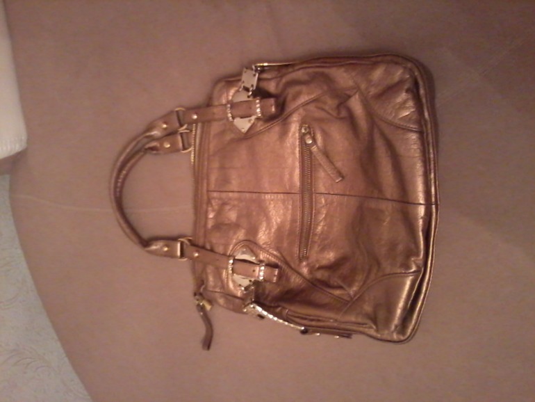 Продаю женское размер 42-44