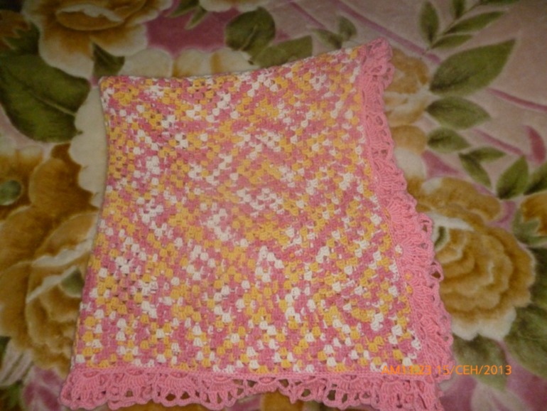 вот и мой плед довязался