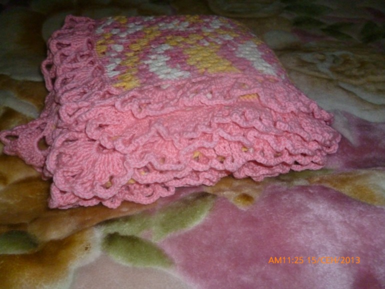 вот и мой плед довязался