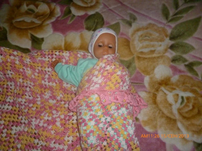 вот и мой плед довязался