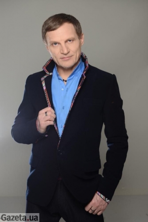 За Бенни Хилла