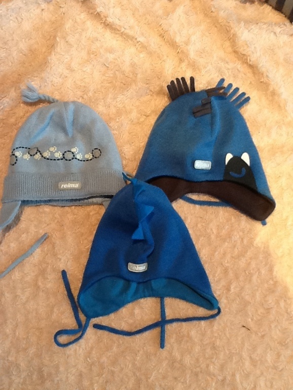 Зимние шапки reima по 500р