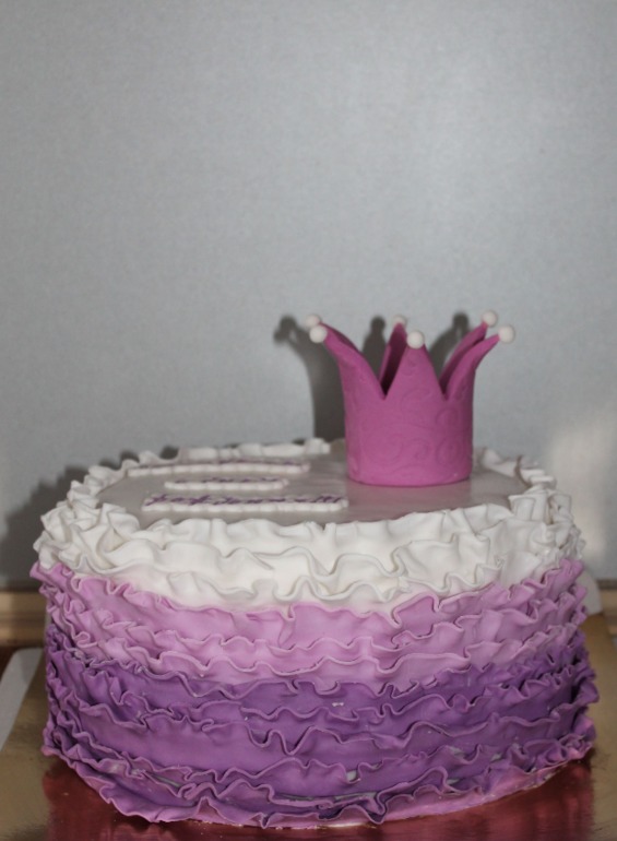 Корона и рюши)3.9кг.