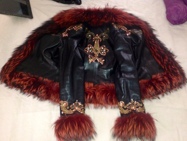 Куртка Elibol кожа, чернобурка, эксклюзивная вышивка 44-46, в С-Пб+ почта