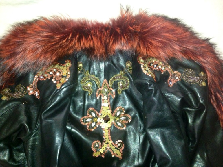 Куртка Elibol кожа, чернобурка, эксклюзивная вышивка 44-46, в С-Пб+ почта