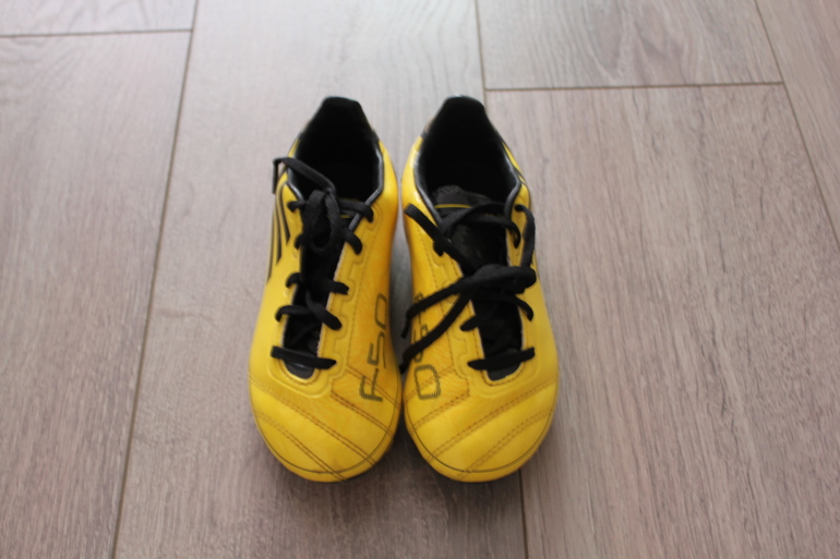 Ессо,Адидас(размеры 30-32)