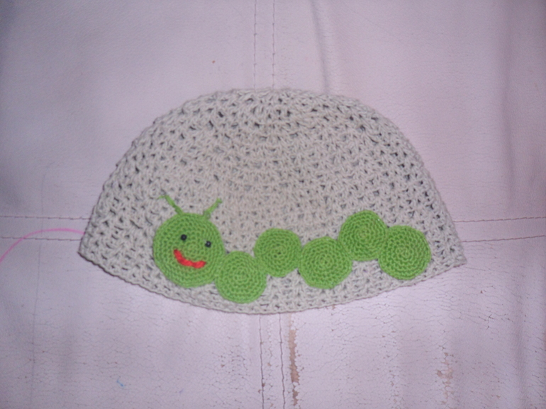 Шапочки и варежки,есть новые!!!!!