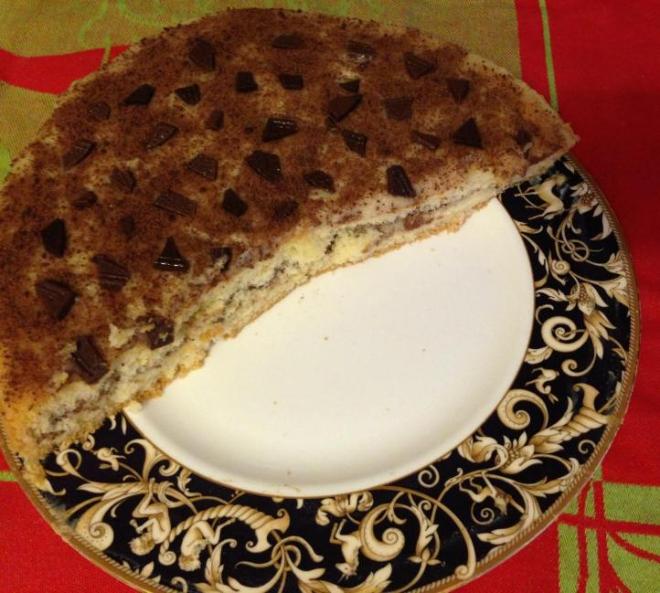 Бисквитный пирог с заварным кремом