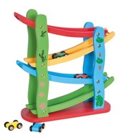 Игрушки из дерева "Винтик и Шпунтик"