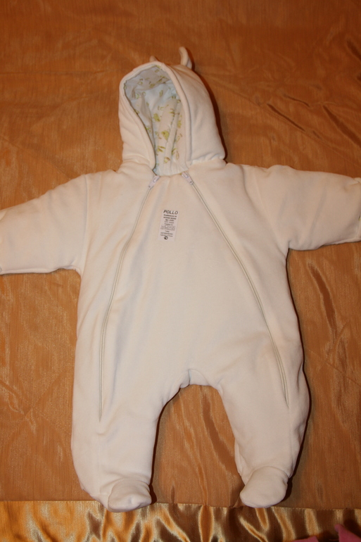 Белый велюровый утепленный комбезик с ушками 62