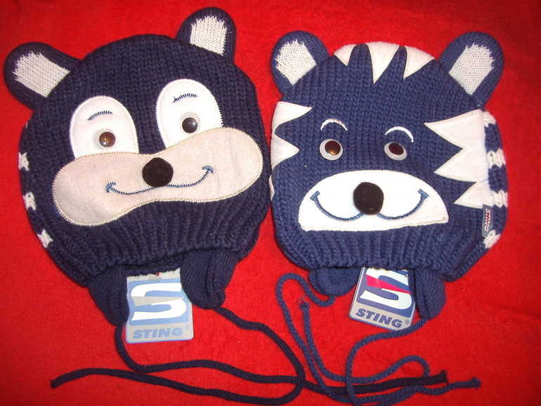 Шапки разные, новые и б\у обменяю или продам м. Царицыно, Тверская и по договоренности. Почте нет!