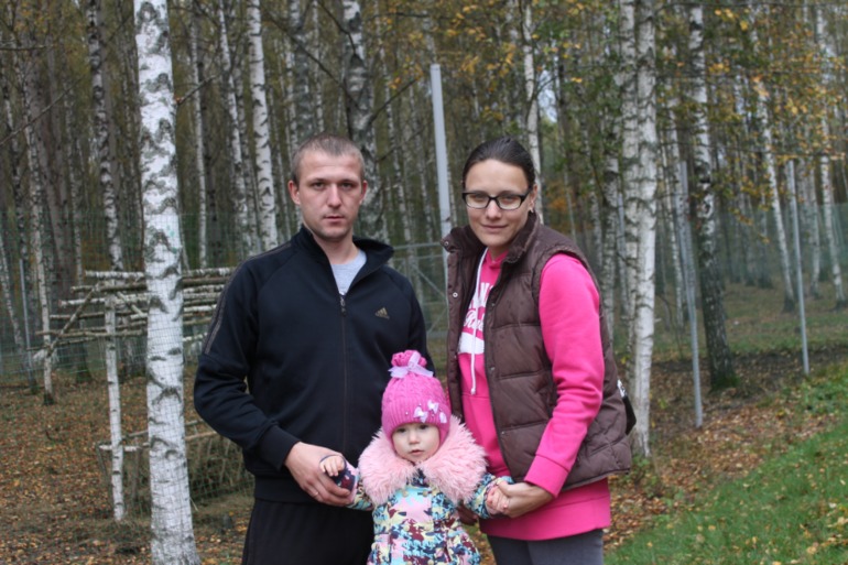 Мирослава познает животный мир.