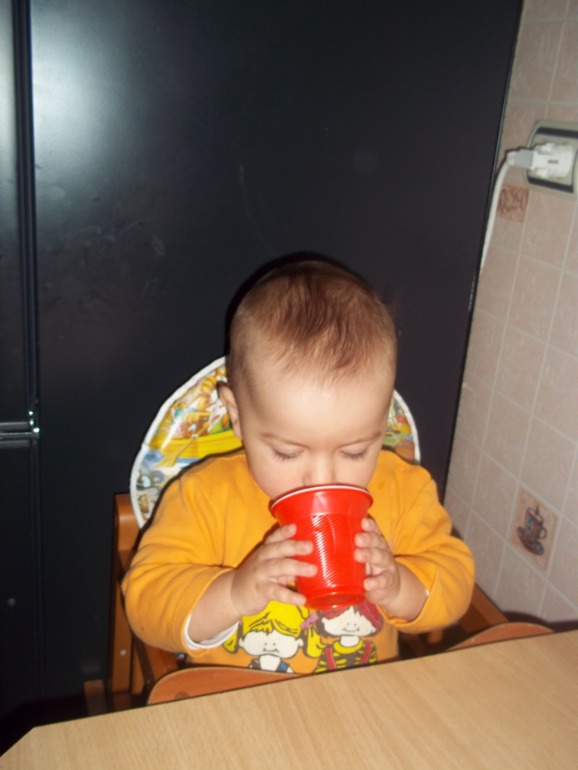 ТН Стакан, тарелка, ложка, вилка