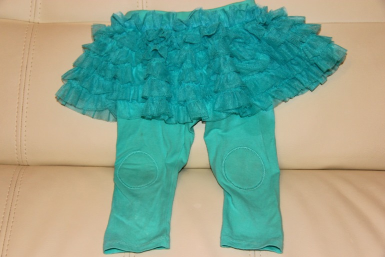 Фирменная одежда на девочку с 6 месяцев до 2 лет