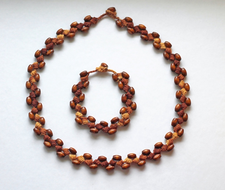 Вязаный комплект