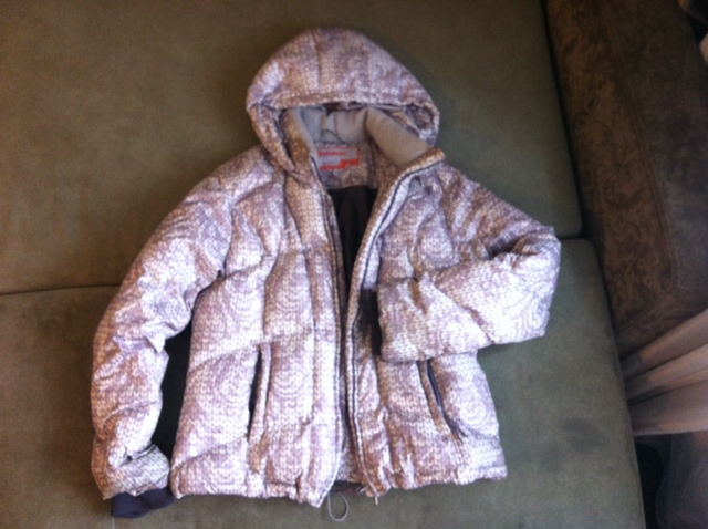 Куртка BAON для беременных или просто больших людей. 2000руб. Носила пуховик 3 месяца. Платье и бандаж