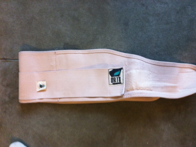 Куртка BAON для беременных или просто больших людей. 2000руб. Носила пуховик 3 месяца. Платье и бандаж "ОРТО" в подарок