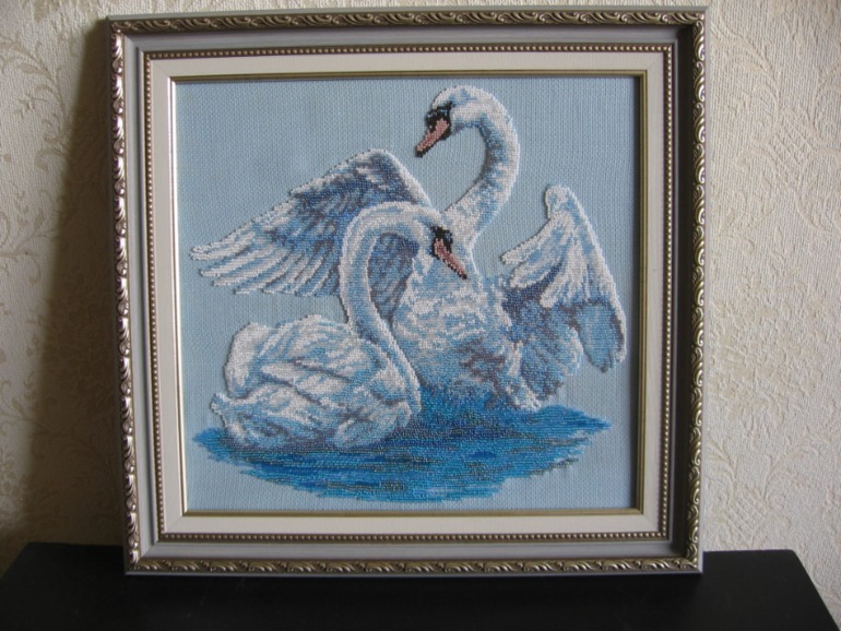 сестра сверови вышила