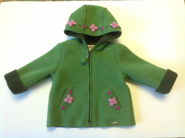 Шерстяное пальто 24 м австрийское . 3000руб