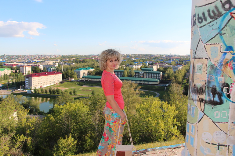 хочу что-то сделать с волосами,а вот что?....