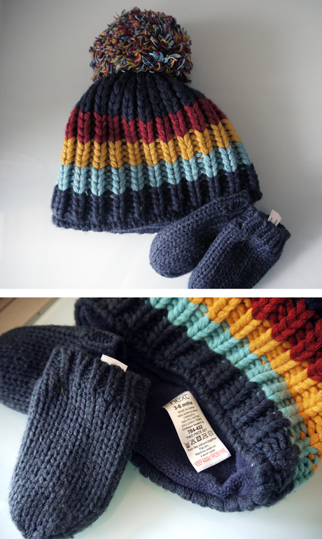 Продаю детскую шапочку Next с помпоном и рукавички. 3-6 мес.