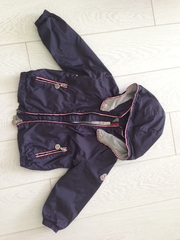 курточка Moncler размер 92(2 года)