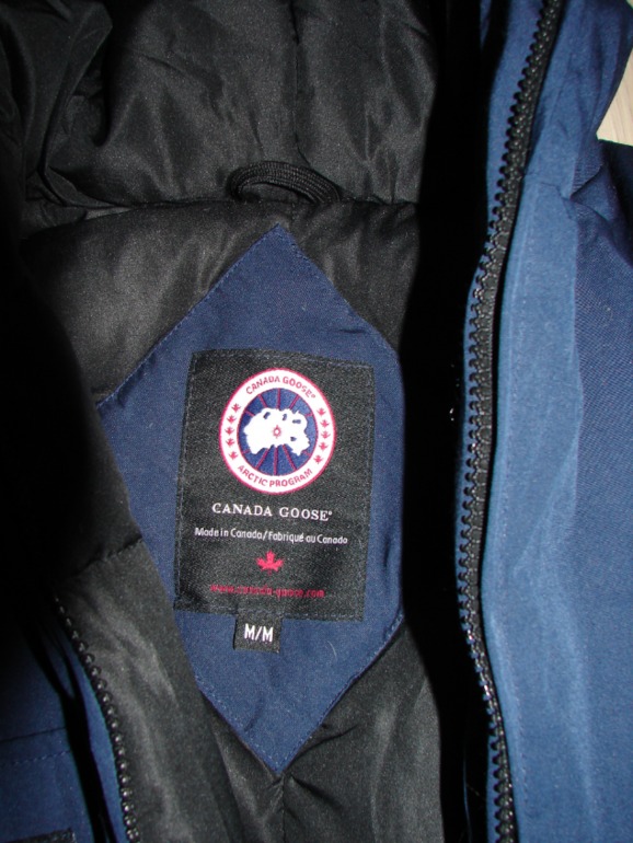 Комбинезон Canada Goose(копия).р.80.Цена - 6000р.