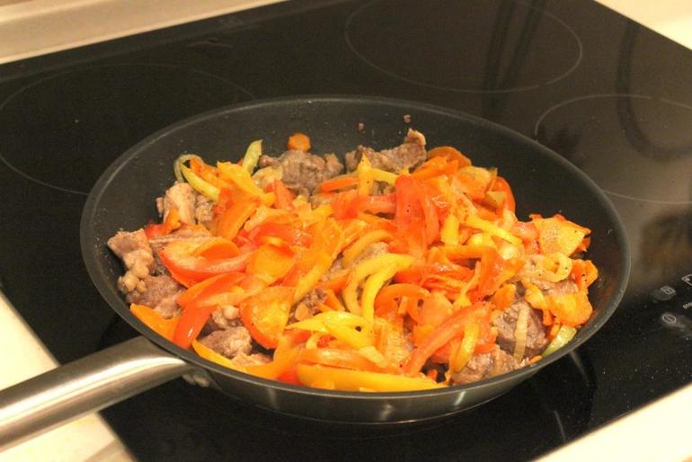 Свинина с овощами