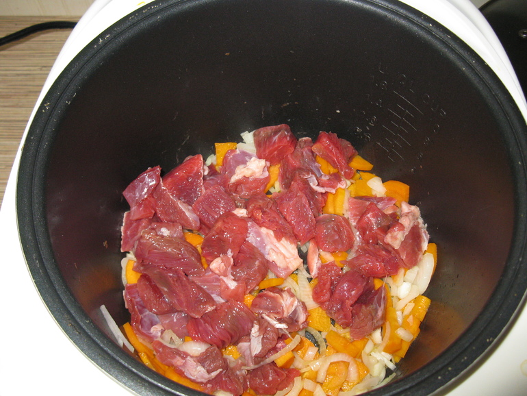 мой вариант жаркого в мультиварке