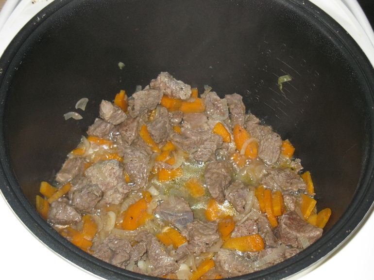 мой вариант жаркого в мультиварке
