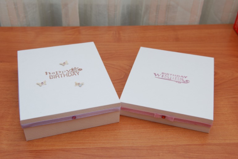 Блокнот и мини-альбом на 22 фотографии в коробочках