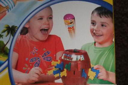 Игры на ловкость пальчиков.