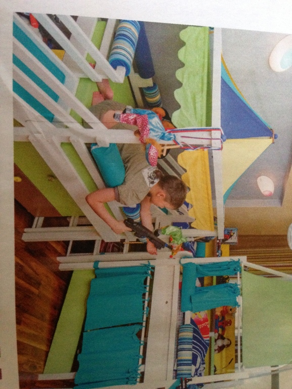 Помогите плиз!!! Где найти такую игравую мебель в детскую.