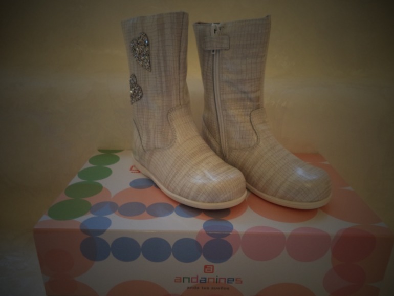 Анданинес , Испания, в наличии