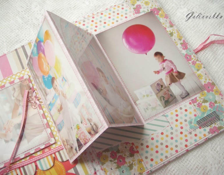 Большой альбом для малышки, пригласительные и миники для бабушек и дедушек)