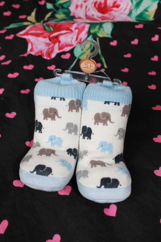 Продаю пинеточки и бодик "Слоник"