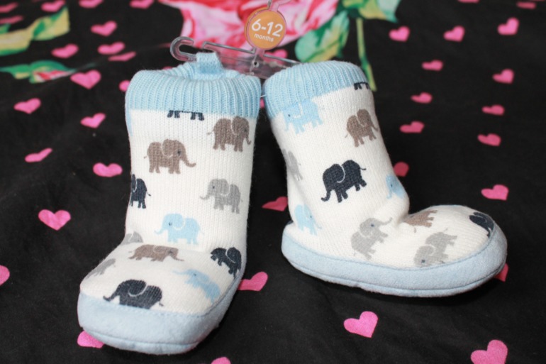 Продаю пинеточки и бодик "Слоник"