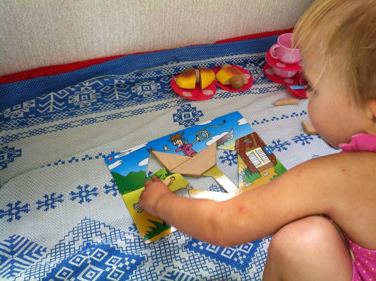 Танграм