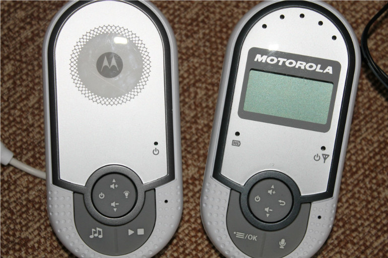 Цифровая радионяня Motorola MBP16