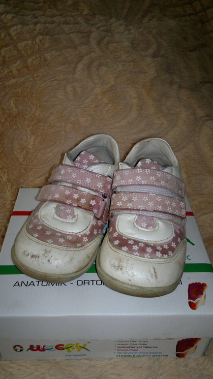 Обувь для девочки р. 22, 23, 24