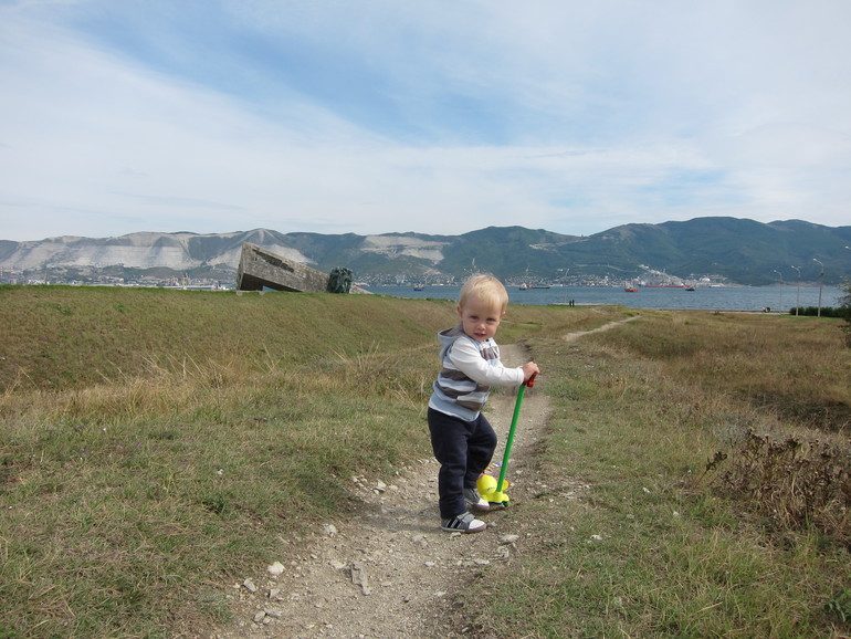 Немножко Новороссийска, много Левы))