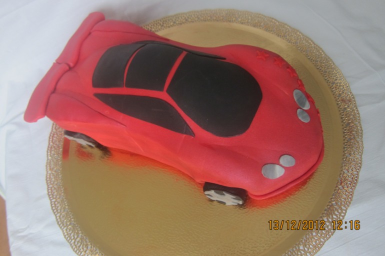 торт машинка