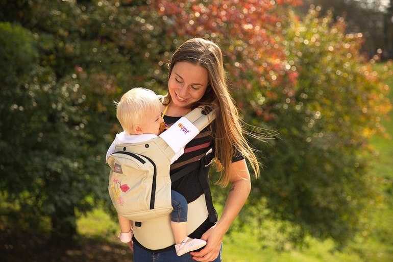Love&Carry; дарит эрго-рюкзак! Осталось 4 дня!