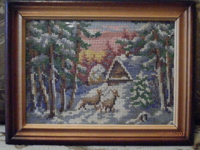 Малыш с мишкой и зимняя картинка