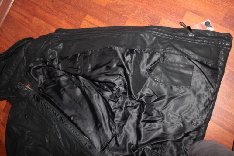 Мужские куртки и пуховики!