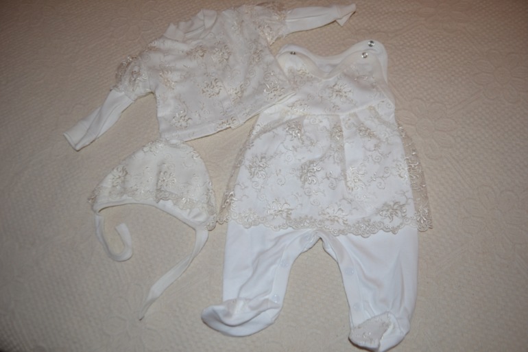 Немного  нашего приданного и на выписку