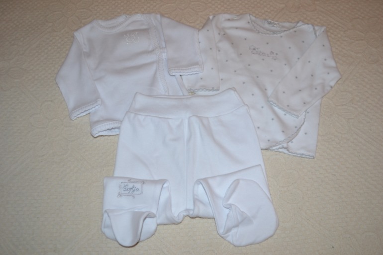 Немного  нашего приданного и на выписку