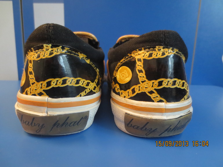 Кеды из лаковой кожи размер 37