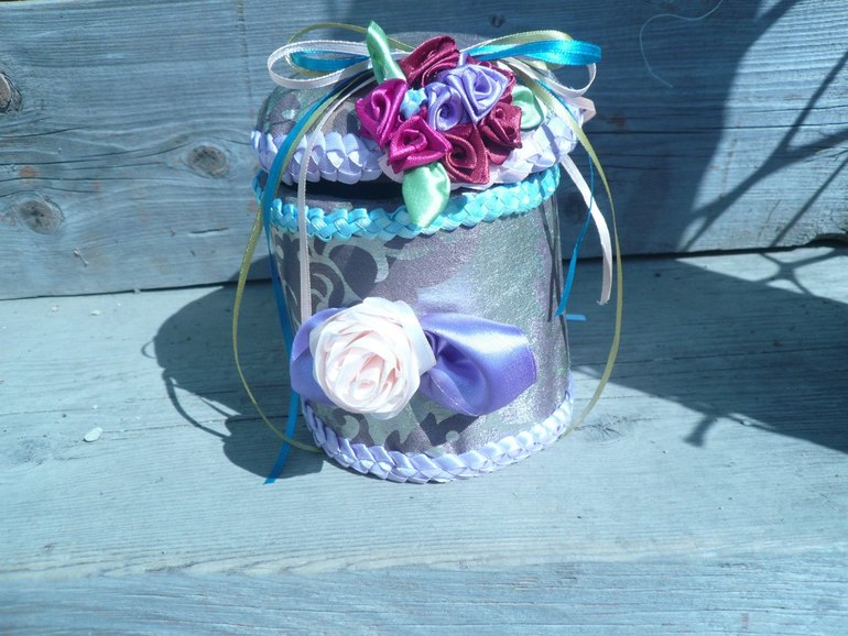 Анютины глазки, бутоньерка,игольница, шкатулка