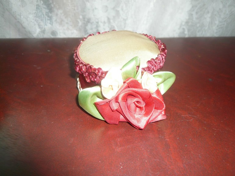 Анютины глазки, бутоньерка,игольница, шкатулка